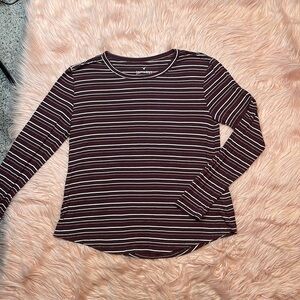 American Eagle Outfitters Soft & Sexy Long Sleeve Woman’s Top Size‎ Small